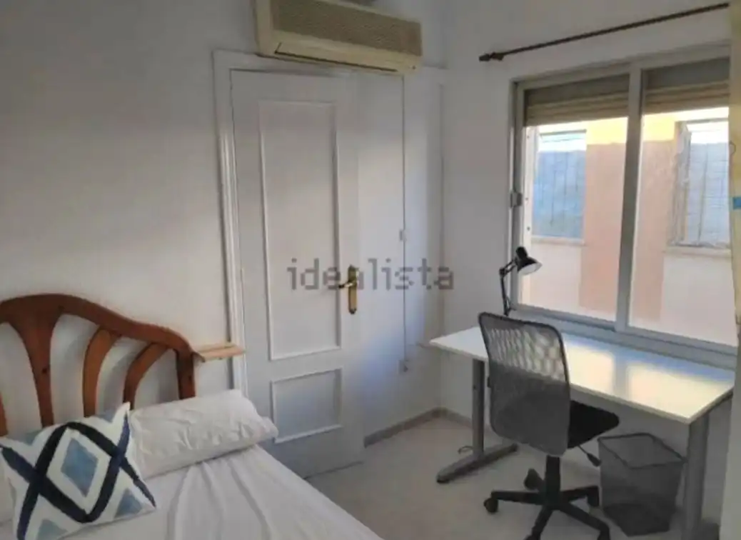 Bedroom of Flat for rent in Granada  with Furnished