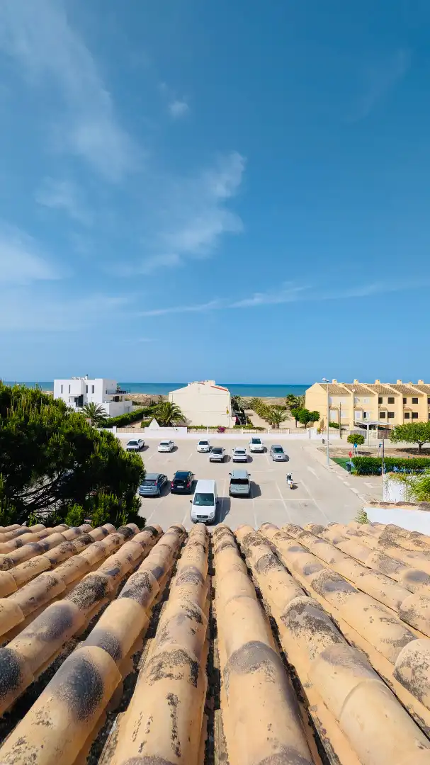 Vista exterior de Casa o xalet en venda en Oliva amb Aire condicionat, Calefacció i Jardí privat