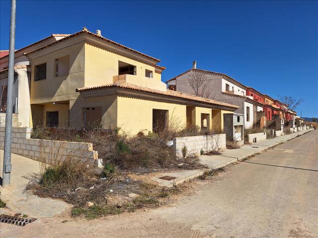 Edificio en Venta en A2, 2, -1 en Caudete de las Fuentes