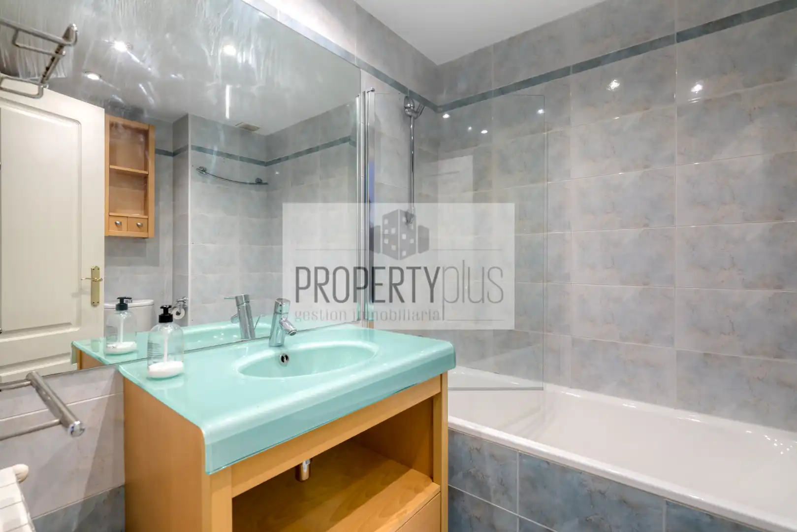 Flat with pool for sale in Calle Castillo de Arévalo 15, imagen 32