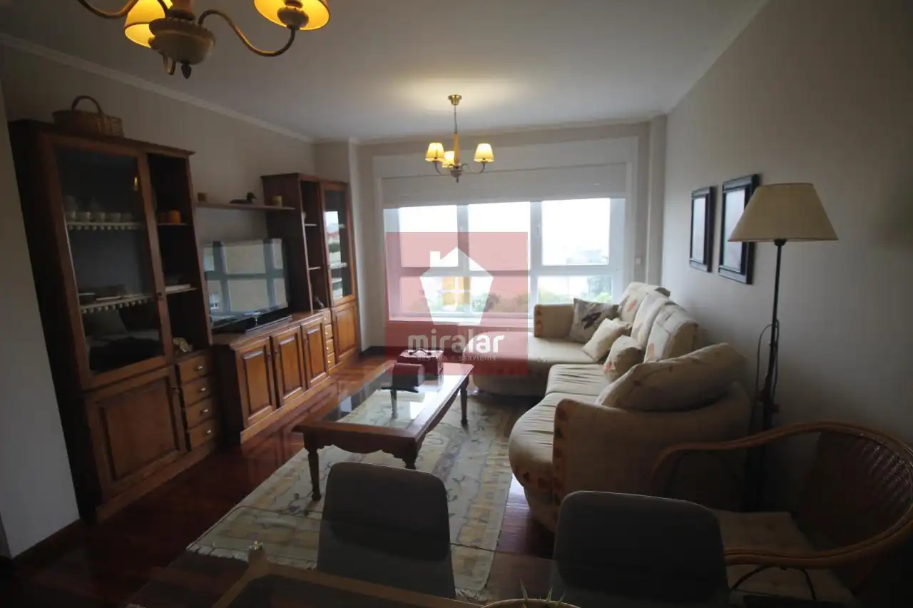 Living room of Flat for sale in Vigo   with Heating, Parquet flooring and Storage room