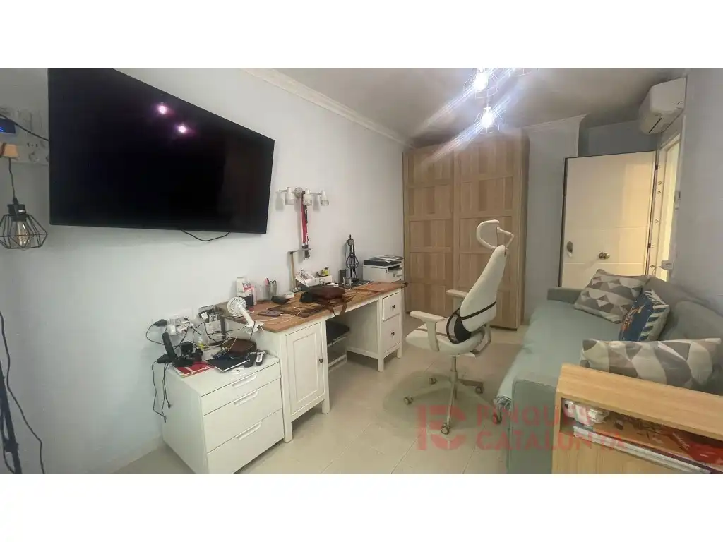 Piso en venta en Girona con Aire acondicionado, Calefacción y Balcón