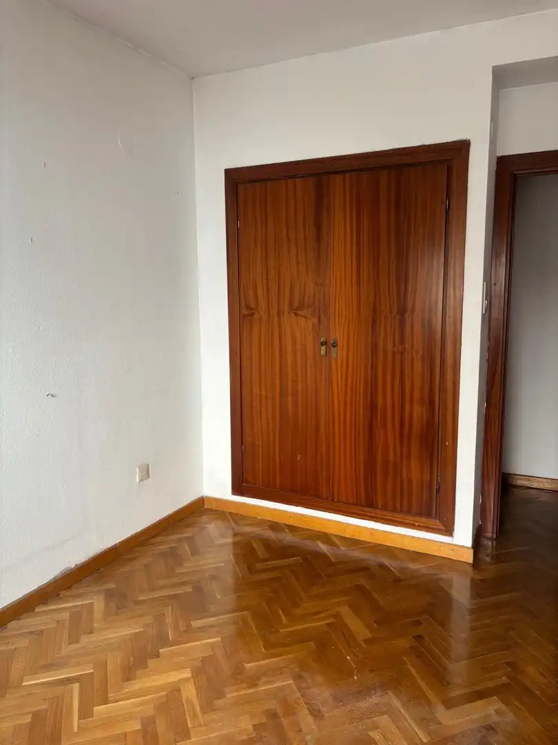 Habitación de Dúplex en venta en Zaragoza