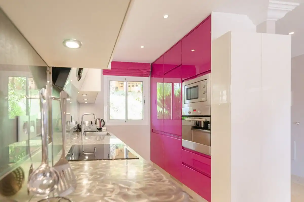 Cuina de Apartament en venda en Marbella amb Aire condicionat, Calefacció i Parquet