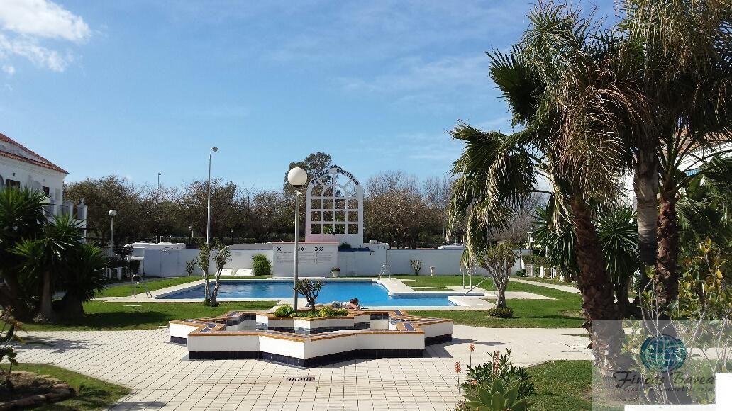 Swimming pool of House or chalet for sale in Fuengirola  with Air Conditioner, Terrace and Community pool