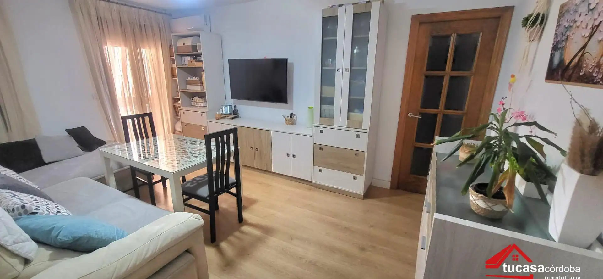 Sala d'estar de Pis en venda en Córdoba amb Aire condicionat, Calefacció i Terrassa