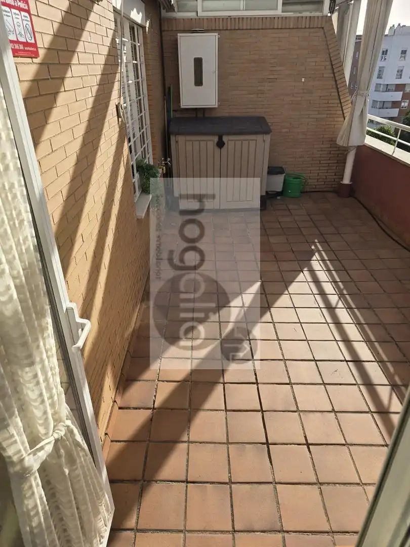 Terrace of Attic for rent in Sevilla  with Air Conditioner, Terrace and Furnished