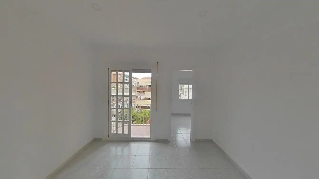 Piso en venta en Sant Boi de Llobregat con Balcón
