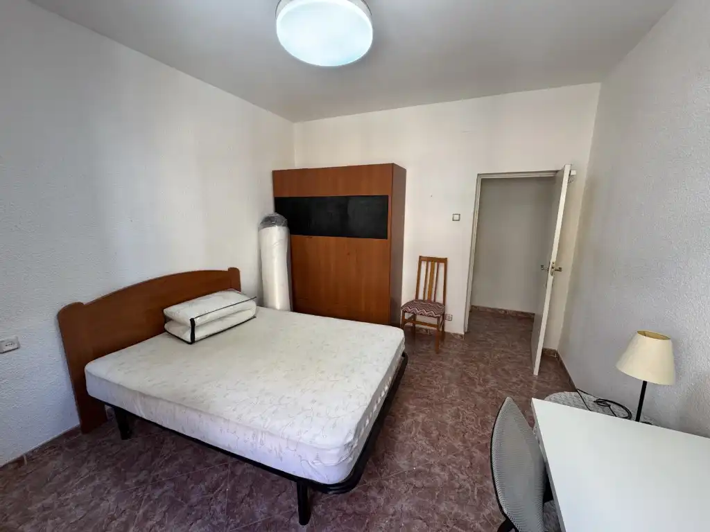 Wohnung zur Miete in Calle Infanta Doña Maria, Ciudad Jardín - Zoco