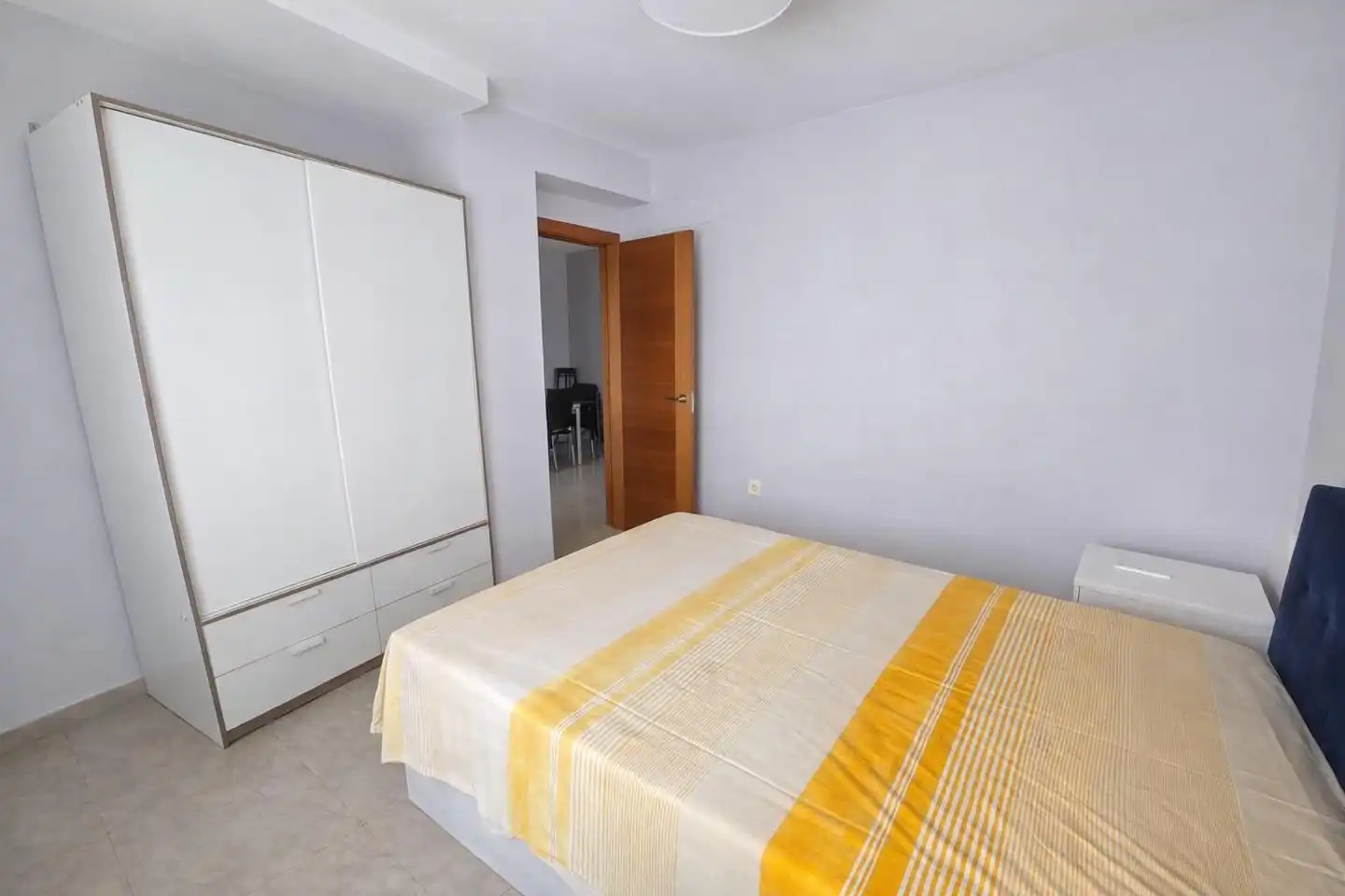Habitación de Planta baja de alquiler en Elche / Elx con Aire acondicionado y Amueblado