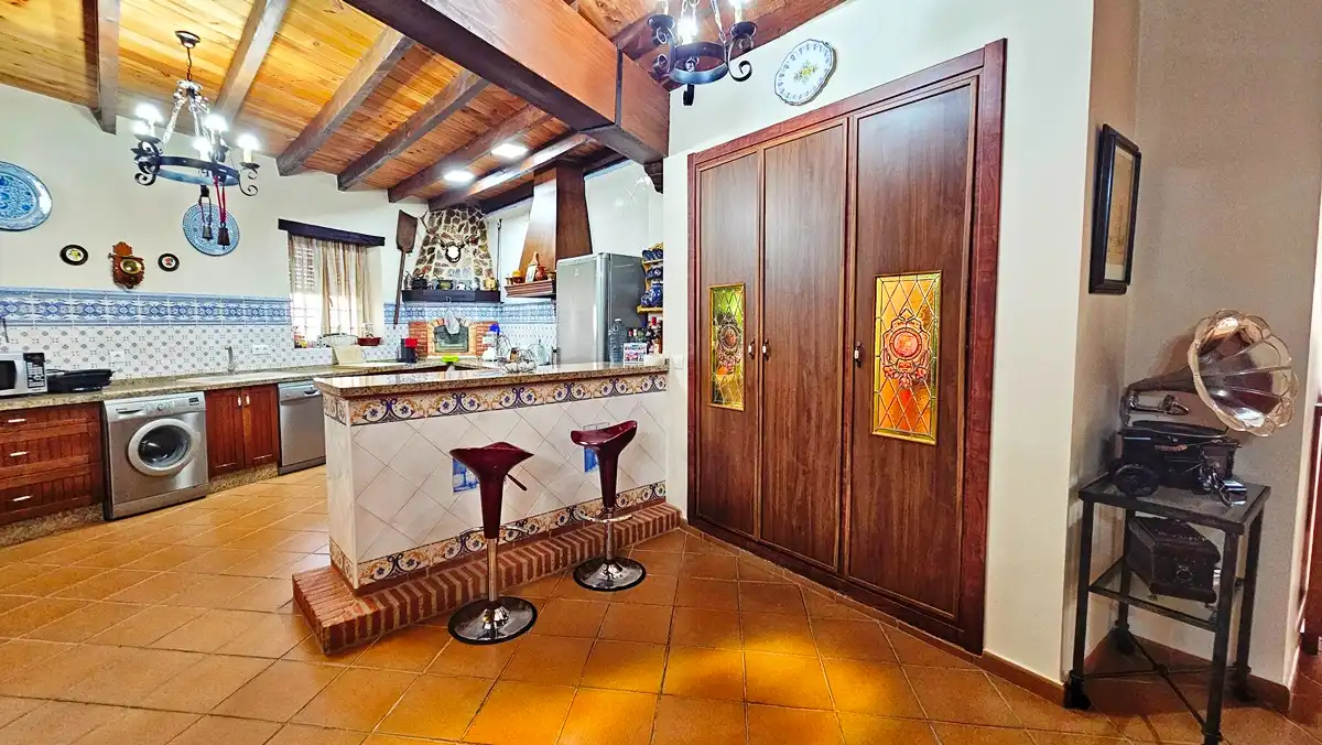 Cocina de Casa o chalet en venta en El Castillo de las Guardas con Aire acondicionado, Jardín privado y Terraza