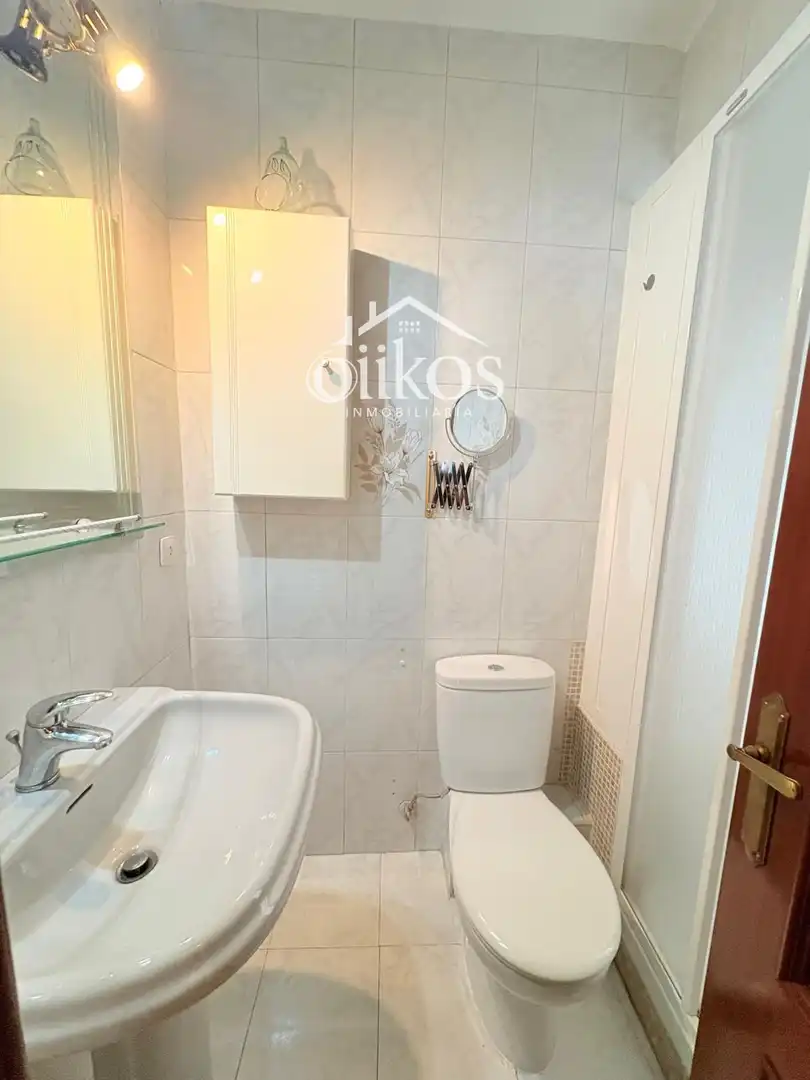 Baño de Piso en venta en Salamanca con Calefacción, Parquet y Balcón