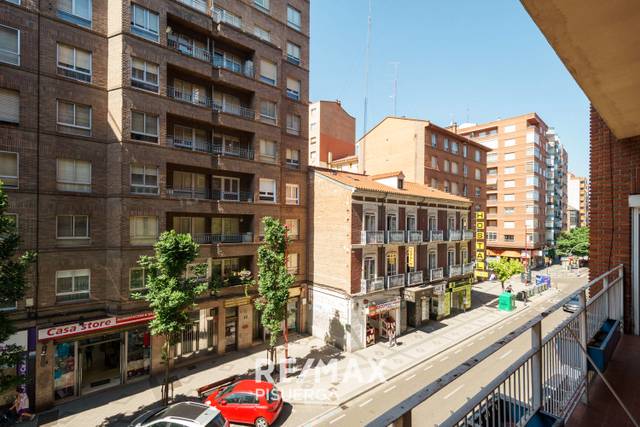 Piso en Venta en Calle Tudela, 3 en Circular