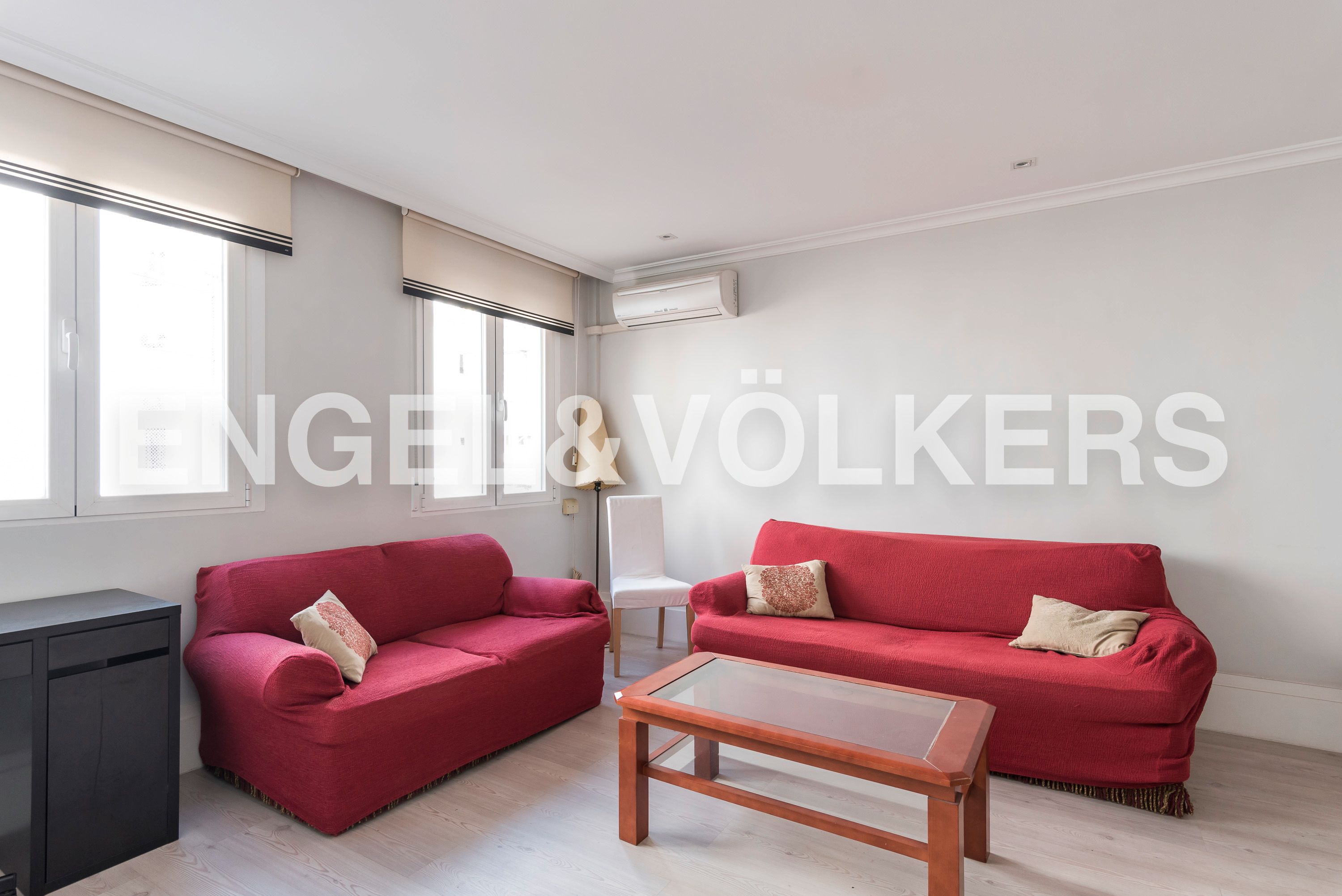 Sala de estar de Apartamento de alquiler en  Madrid Capital con Aire acondicionado, Calefacción y Parquet