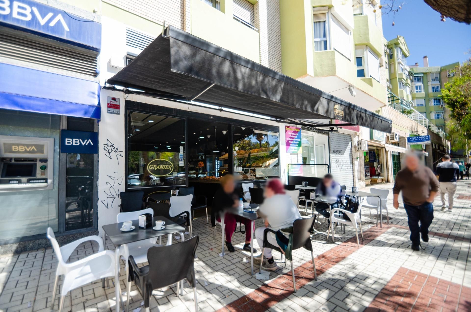 Local de lloguer en Málaga Capital amb Aire condicionat, Terrassa i Moblat