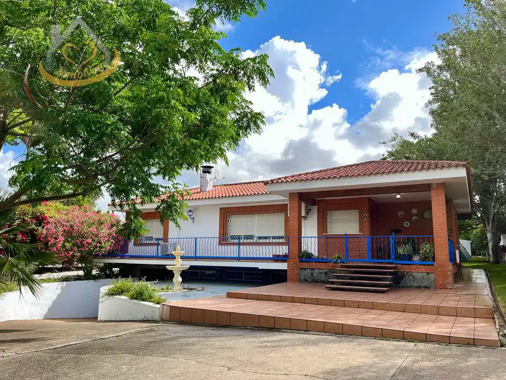 Vista exterior de Casa o chalet en venta en Cartaya con Aire acondicionado, Jardín privado y Terraza