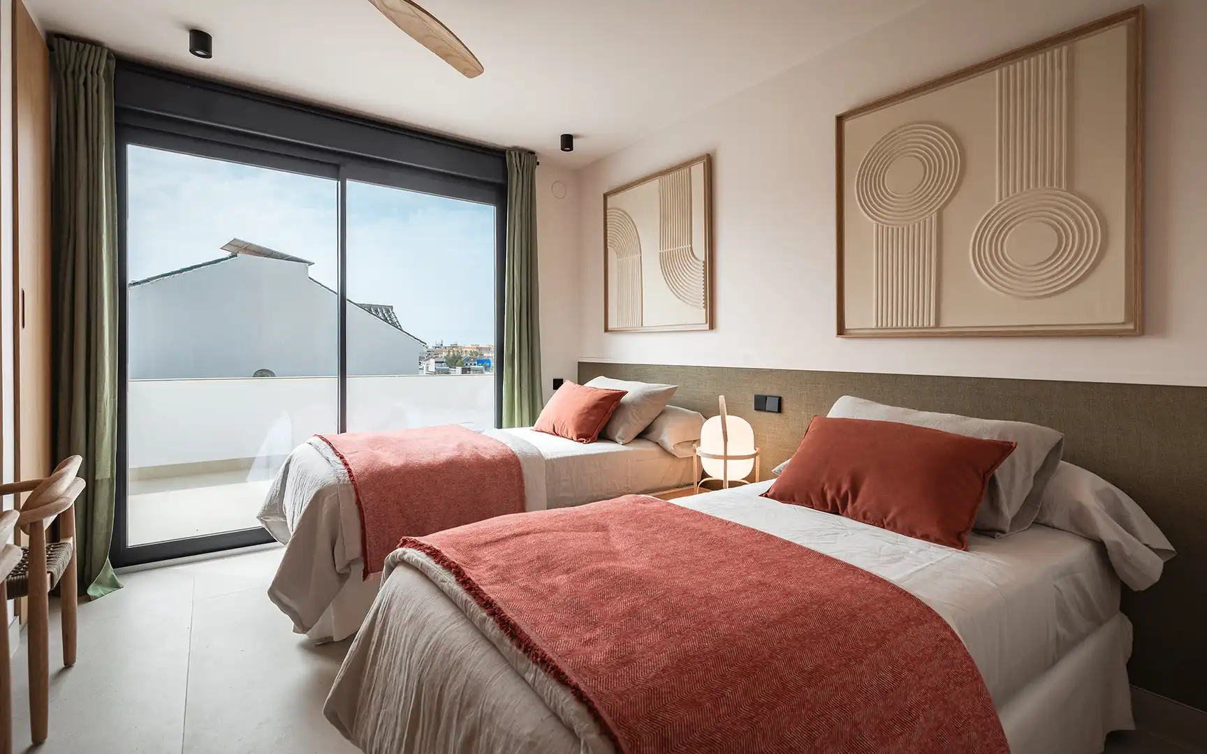 Habitación de Casa o chalet en venta en Marbella con Aire acondicionado, Jardín privado y Terraza