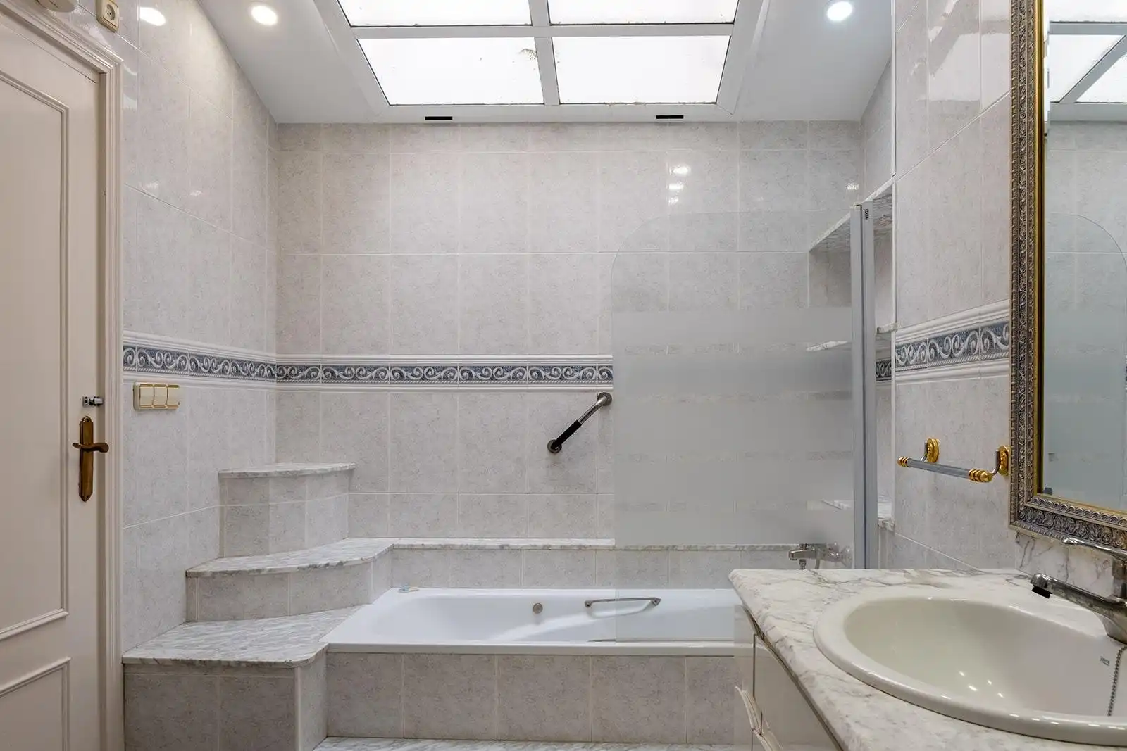 Bany de Casa o xalet en venda en Torreblanca amb Aire condicionat, Jardí privat i Terrassa