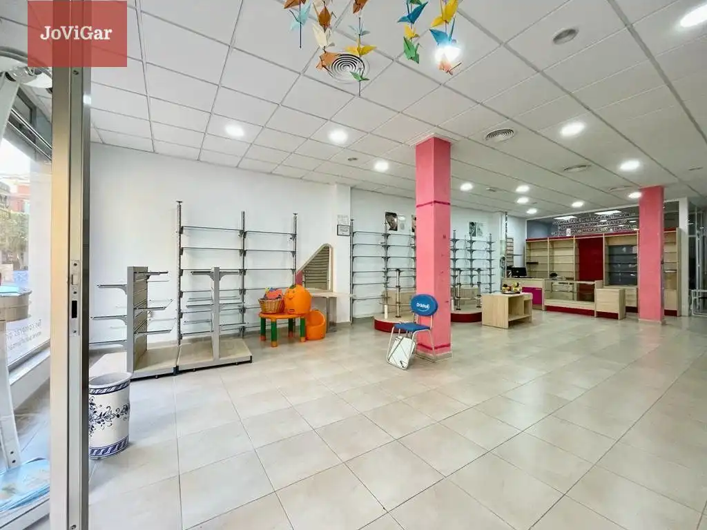 Local comercial en venda a Totana, imagen 3