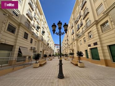 Piso con ascensor en venta en Avenida - Divina Pastora - Plaza de Toros