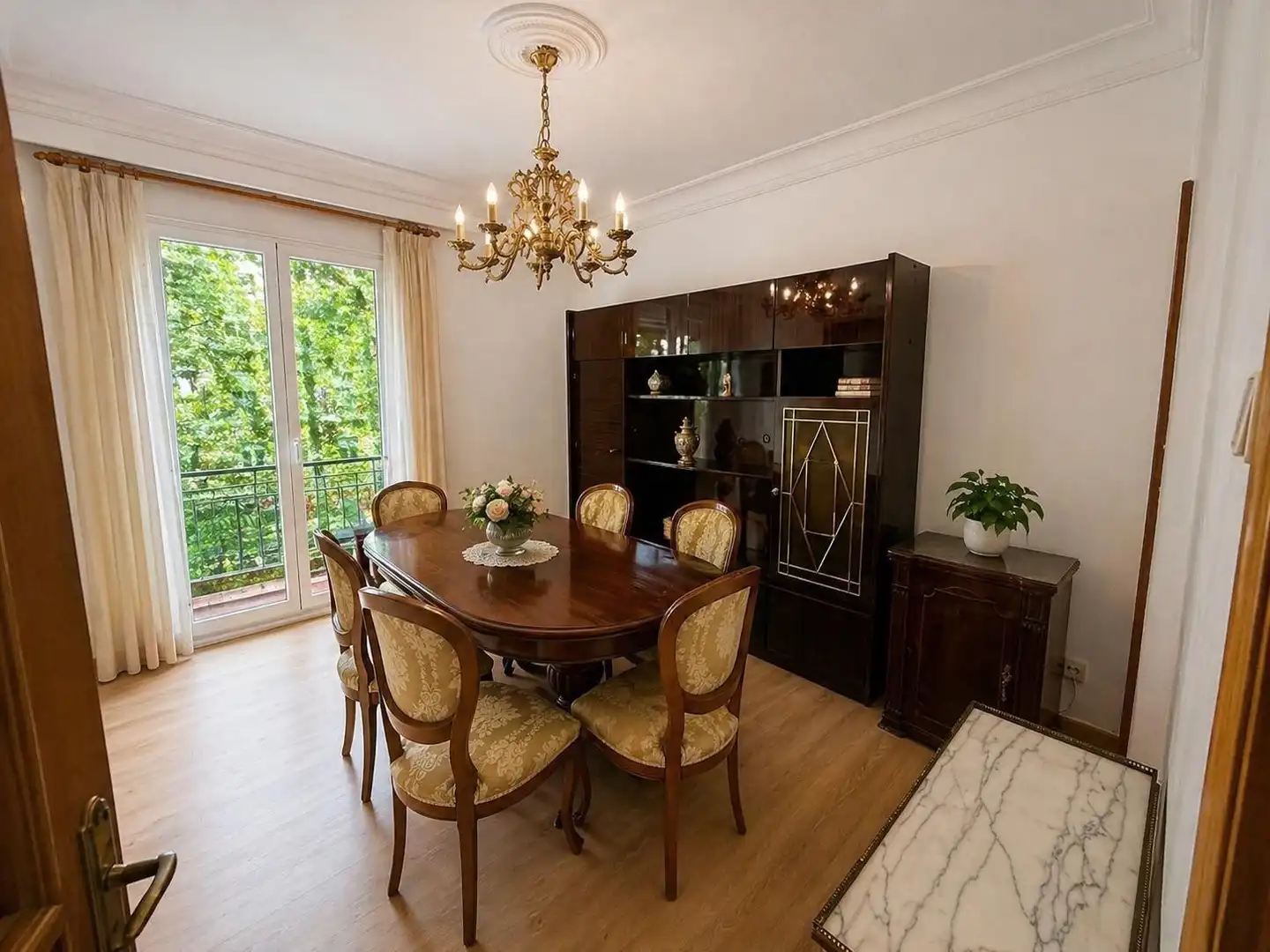 Esszimmer von Wohnung zum Verkauf in  Madrid Capital mit Möbliert und Balkon