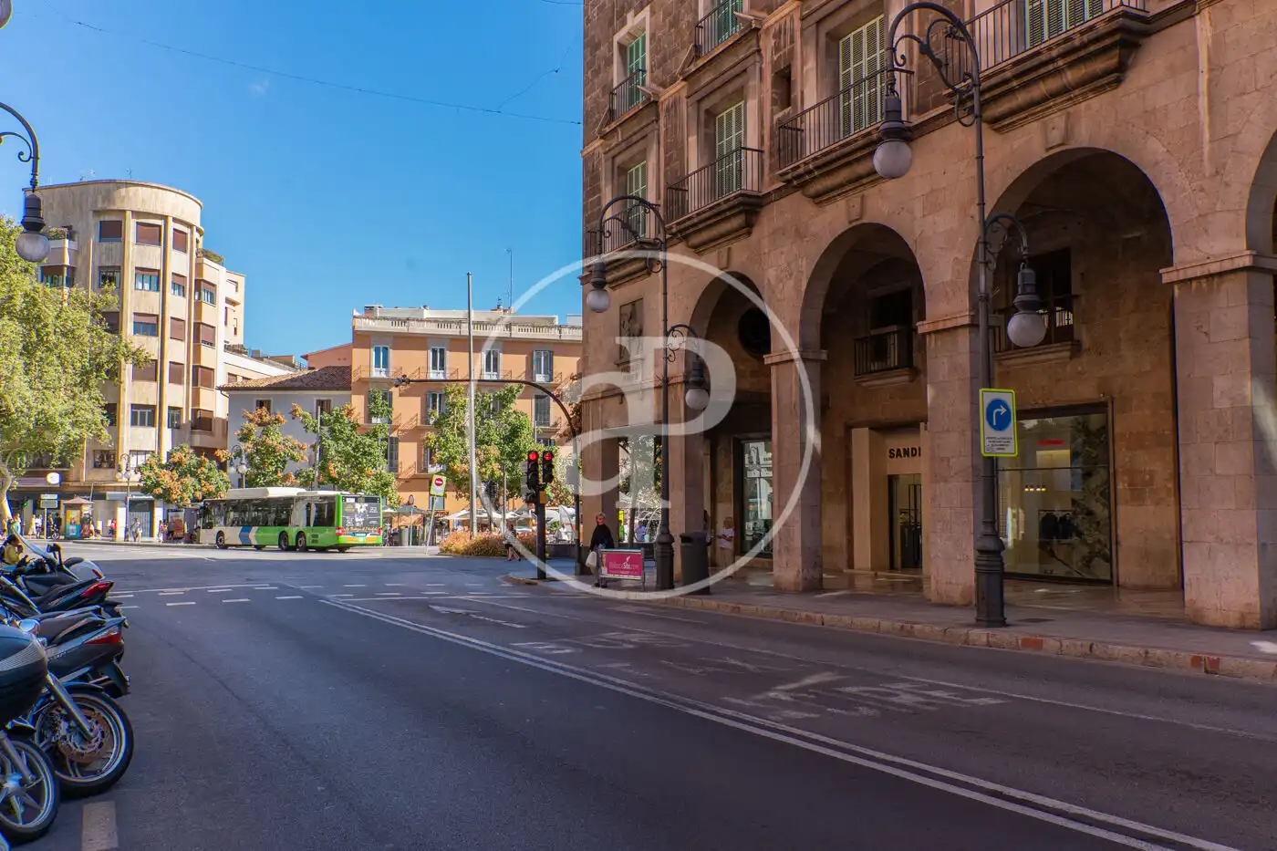Reihenhaus mit Terrasse zum Verkauf in Carrer de Blanquerna, imagen 18