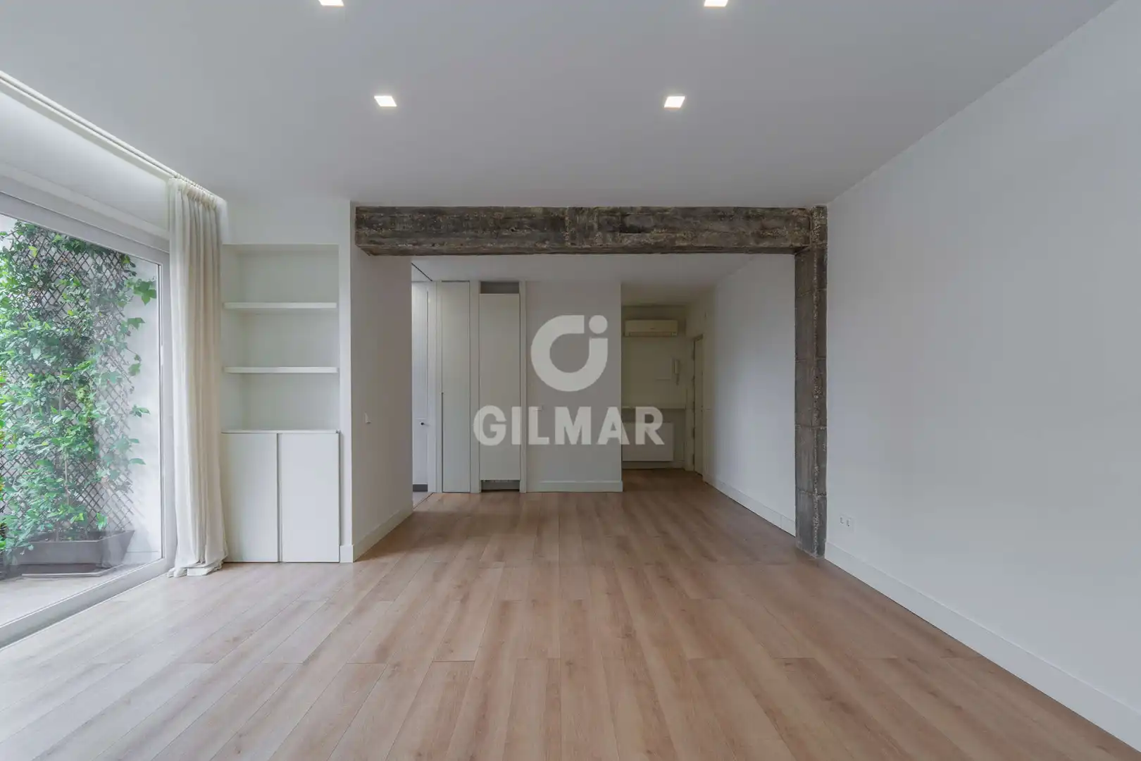 Habitación de Piso en venta en Madrid con Calefacción y Balcón
