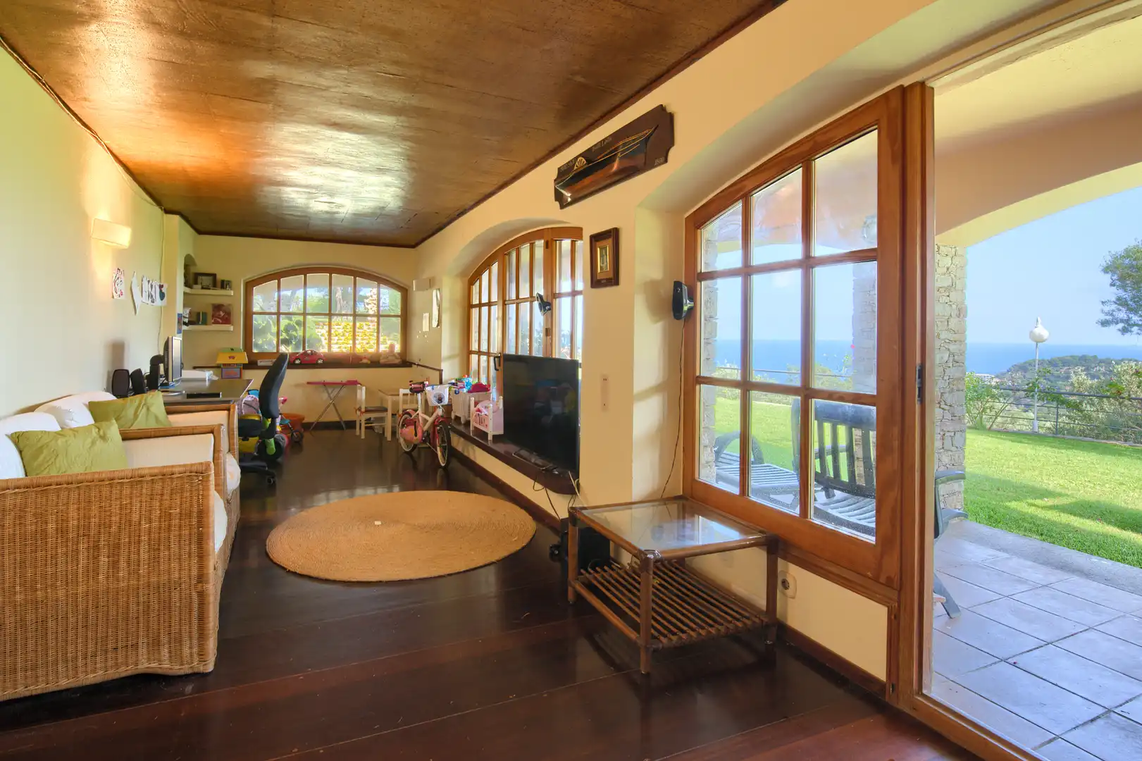 Sala de estar de Casa o chalet en venta en Begur con Aire acondicionado, Calefacción y Jardín privado