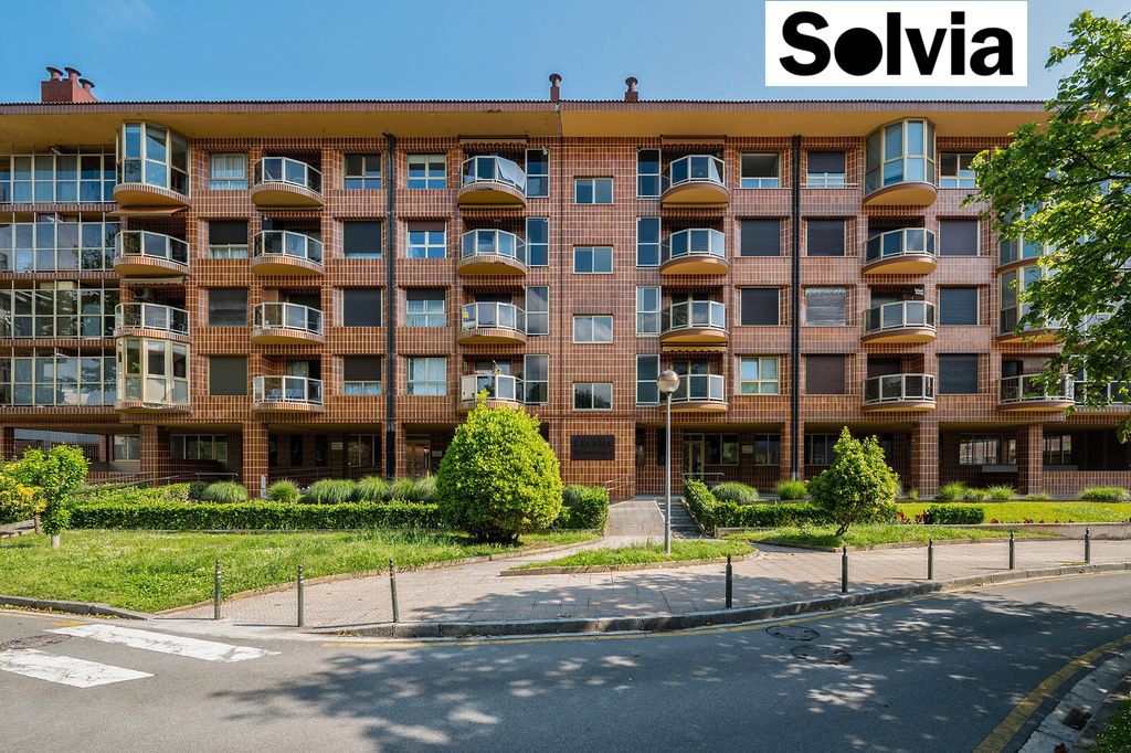 Exterior view of Flat for sale in Zarautz  with Heating, Parquet flooring and Community pool