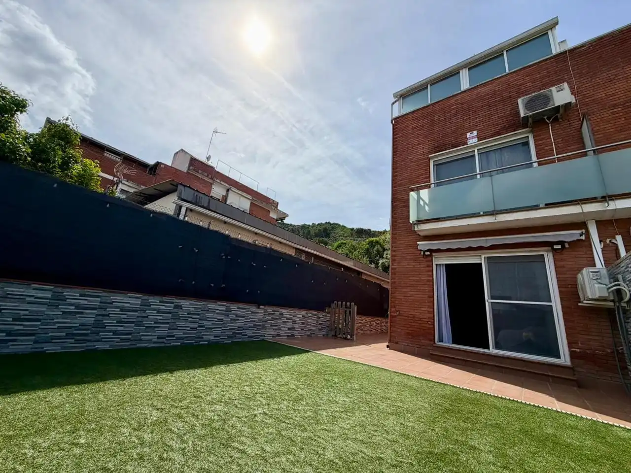 Terraza de Casa adosada en venta en Montcada i Reixac con Aire acondicionado, Calefacción y Jardín privado
