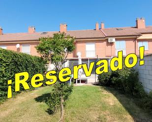 Garden of House or chalet for sale in Medina del Campo  with Heating, Private garden and Parquet flooring