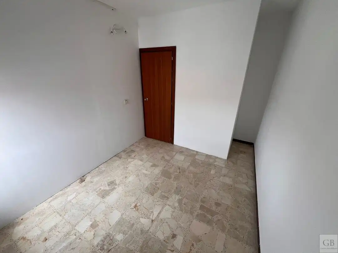 Piso de alquiler en Consuegra con Calefacción