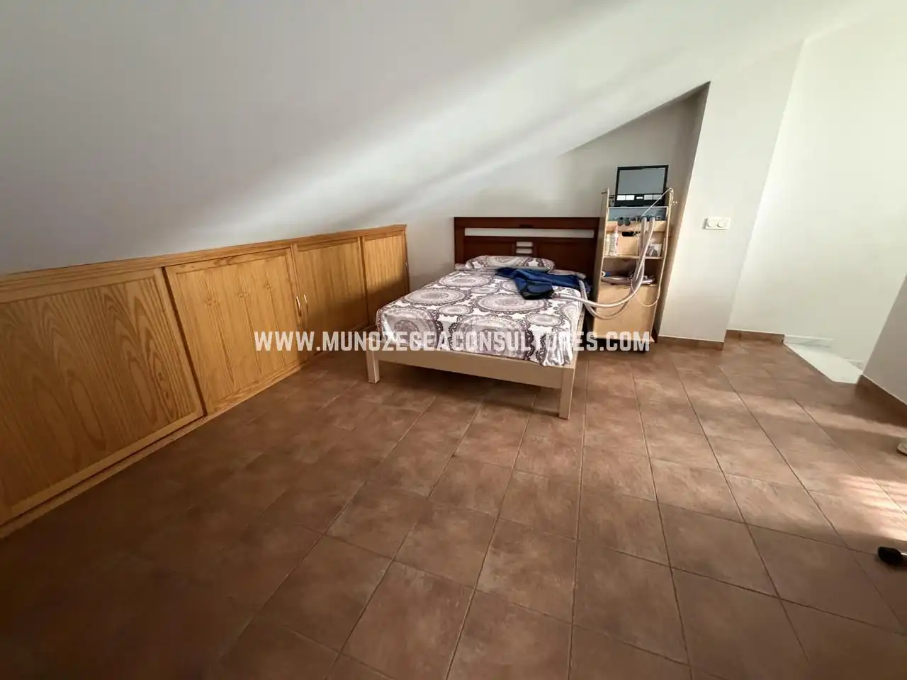 Dormitori de Casa o xalet en venda en Lucena amb Aire condicionat, Terrassa i Traster