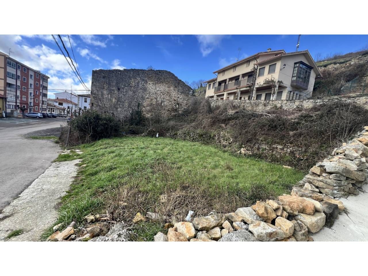 Grundstücke zum verkauf in Espinosa de los Monteros