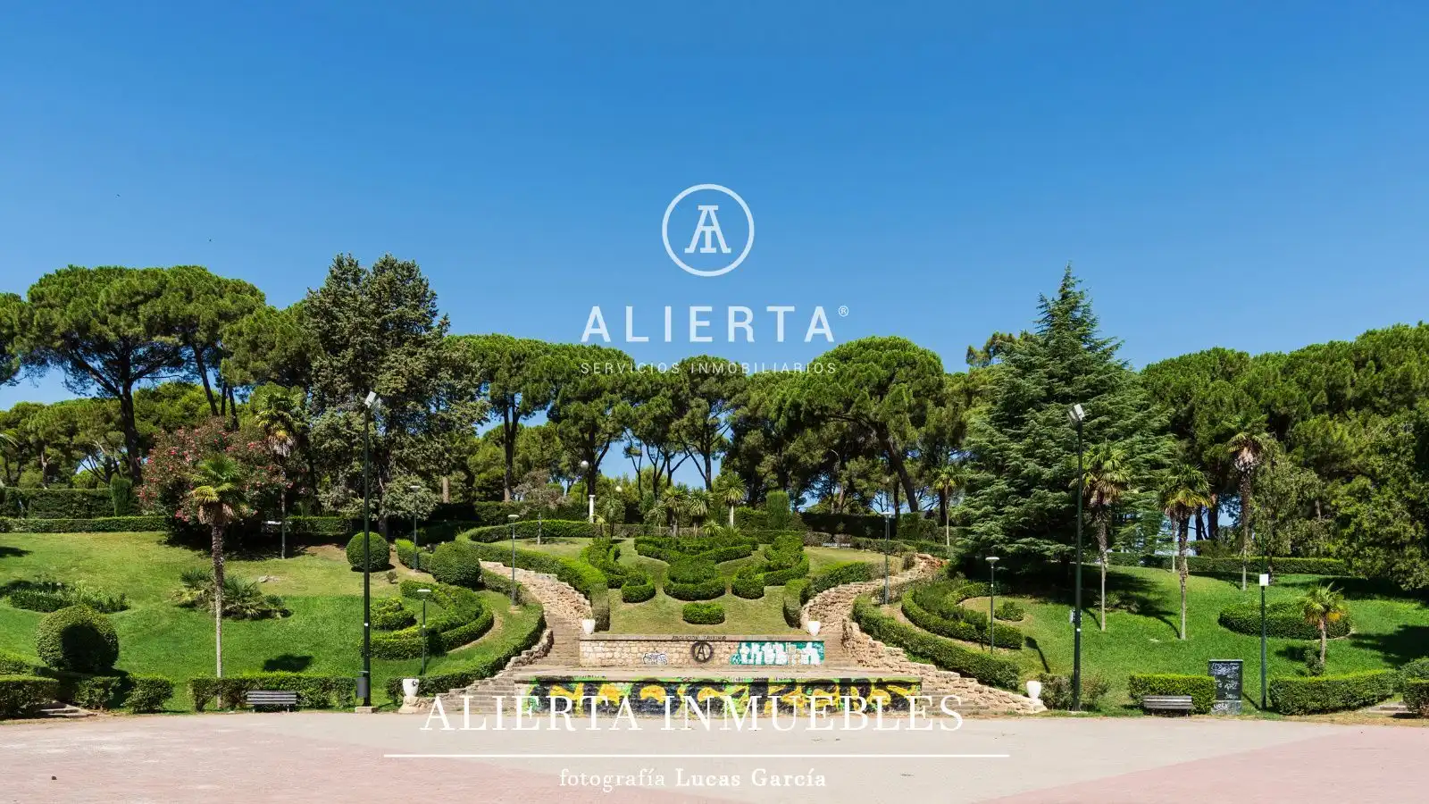 Vista exterior de Casa o chalet en venta en Zaragoza con Calefacción y Terraza