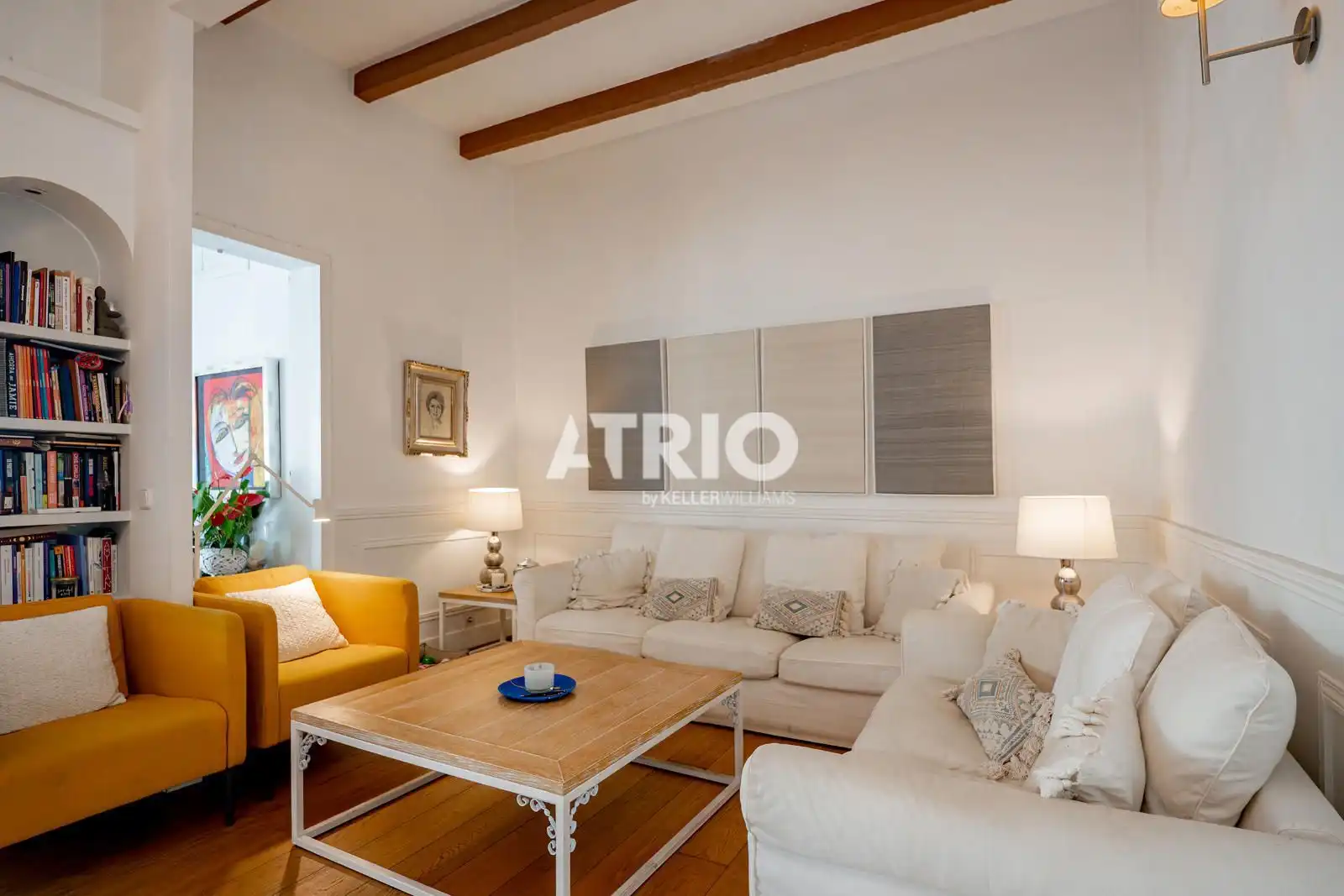 Living room of Houses for sale in  Palma de Mallorca  with Air Conditioner, Private garden and Terrace