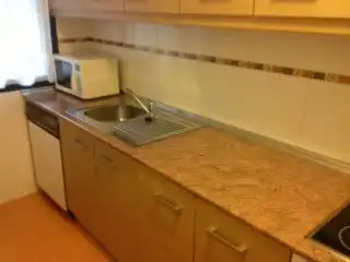 Cocina de Apartamento en venta en León Capital  con Calefacción, Parquet y Terraza