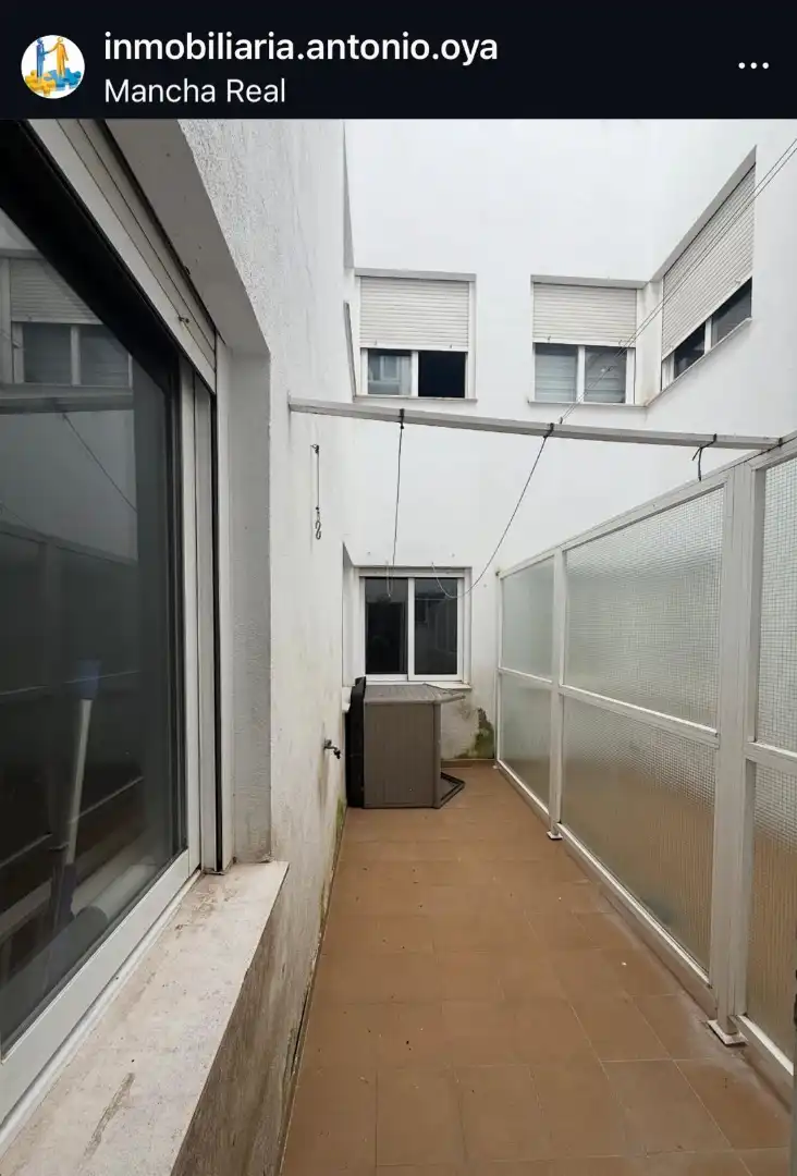 Vista exterior de Pis en venda en Mancha Real amb Traster i Piscina comunitària