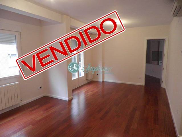 Piso en Venta en Calle de los Coches en Centro