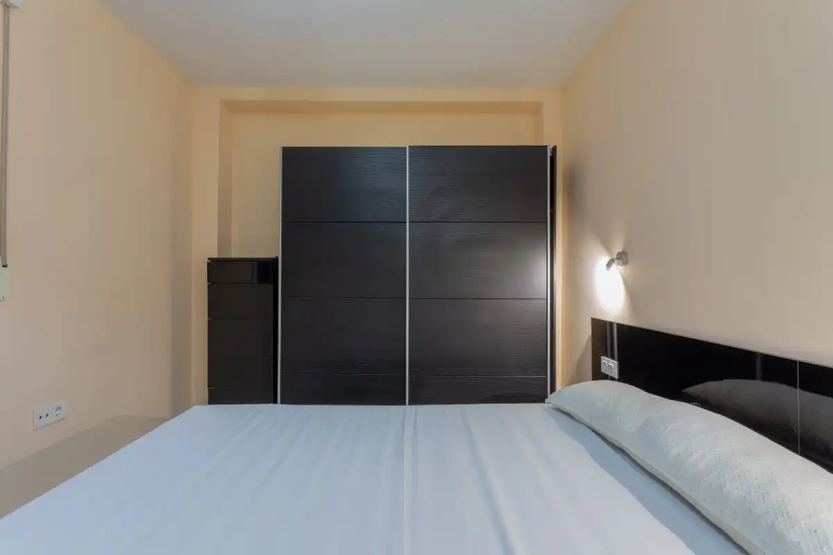 Schlafzimmer von Wohnung zur Miete in Granada mit Klimaanlage, Heizung und Möbliert