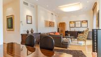 Sala d'estar de Pis en venda en  Granada Capital