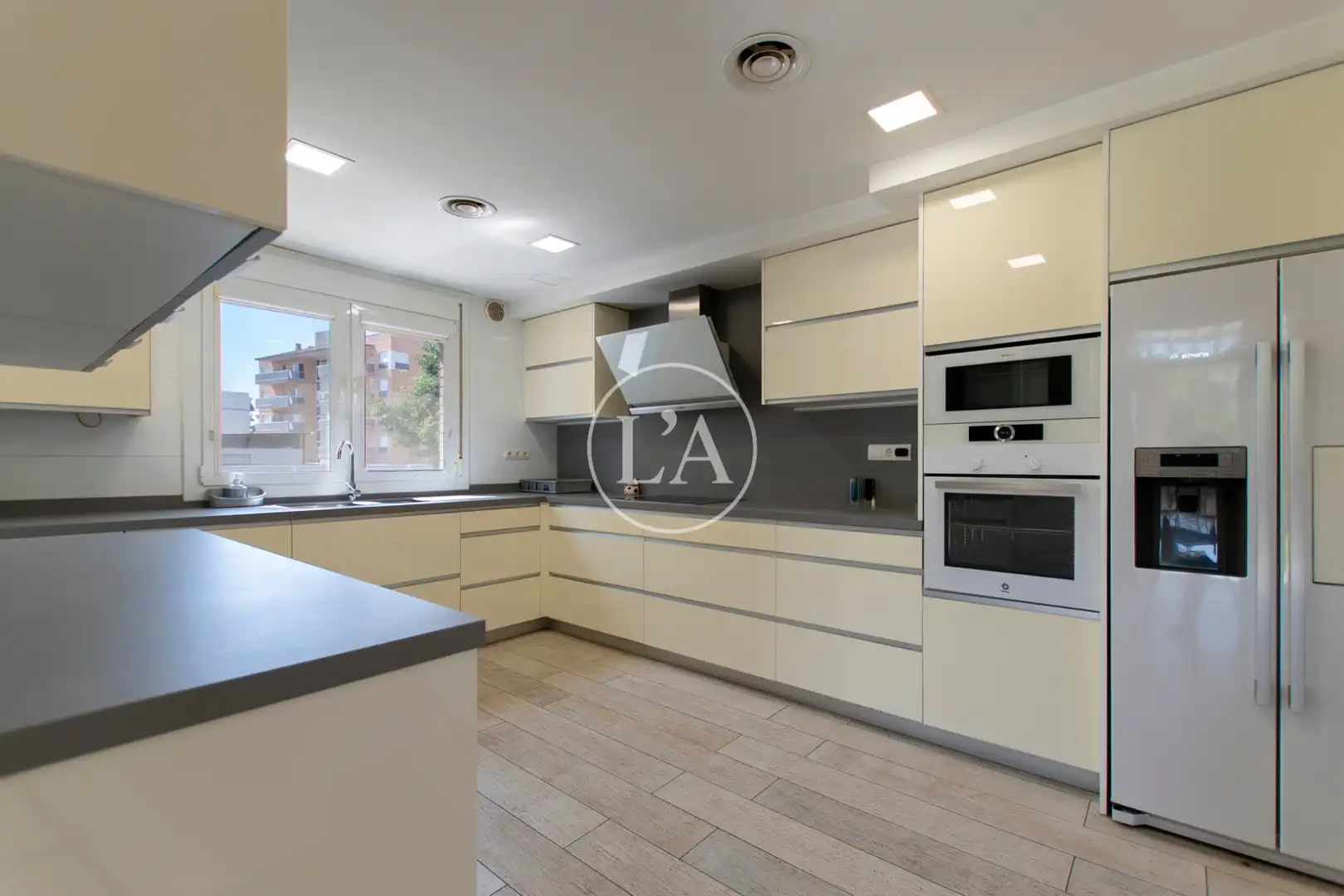 Semi-detached house with terrace for sale in Carrer d'Alexandre Galí, imagen 21