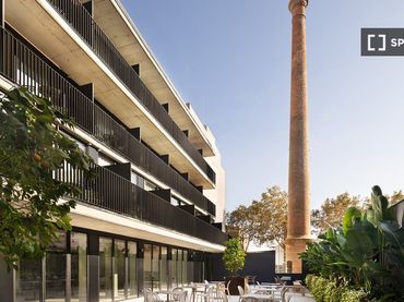 Appartamento con balcone in affitto a Sant Martí
