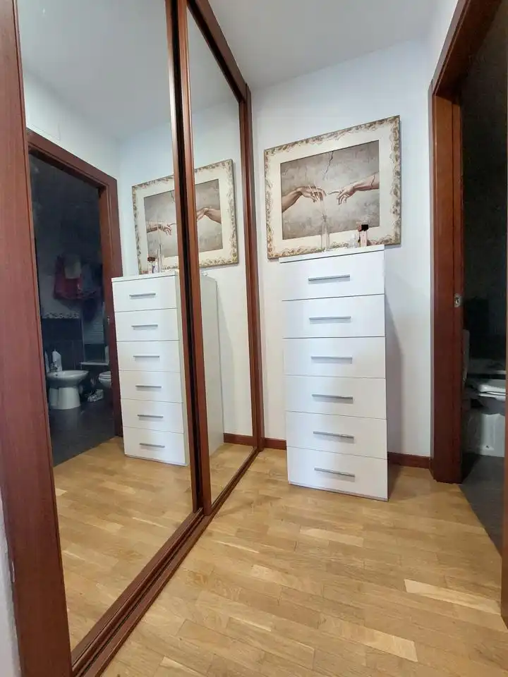 Habitación de Piso en venta en Gijón  con Calefacción, Trastero y Amueblado
