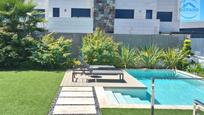 Swimming pool of Single-family semi-detached to rent in Villanueva de la Cañada  with Heating, Private garden and Terrace