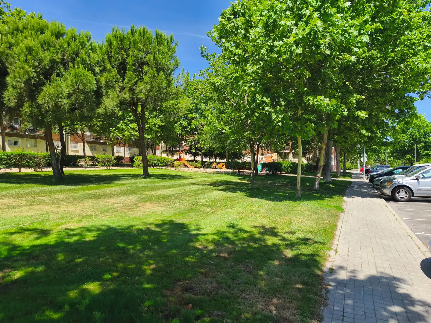 Vista exterior de Piso en venta en Villanueva de la Cañada con Calefacción, Terraza y Trastero