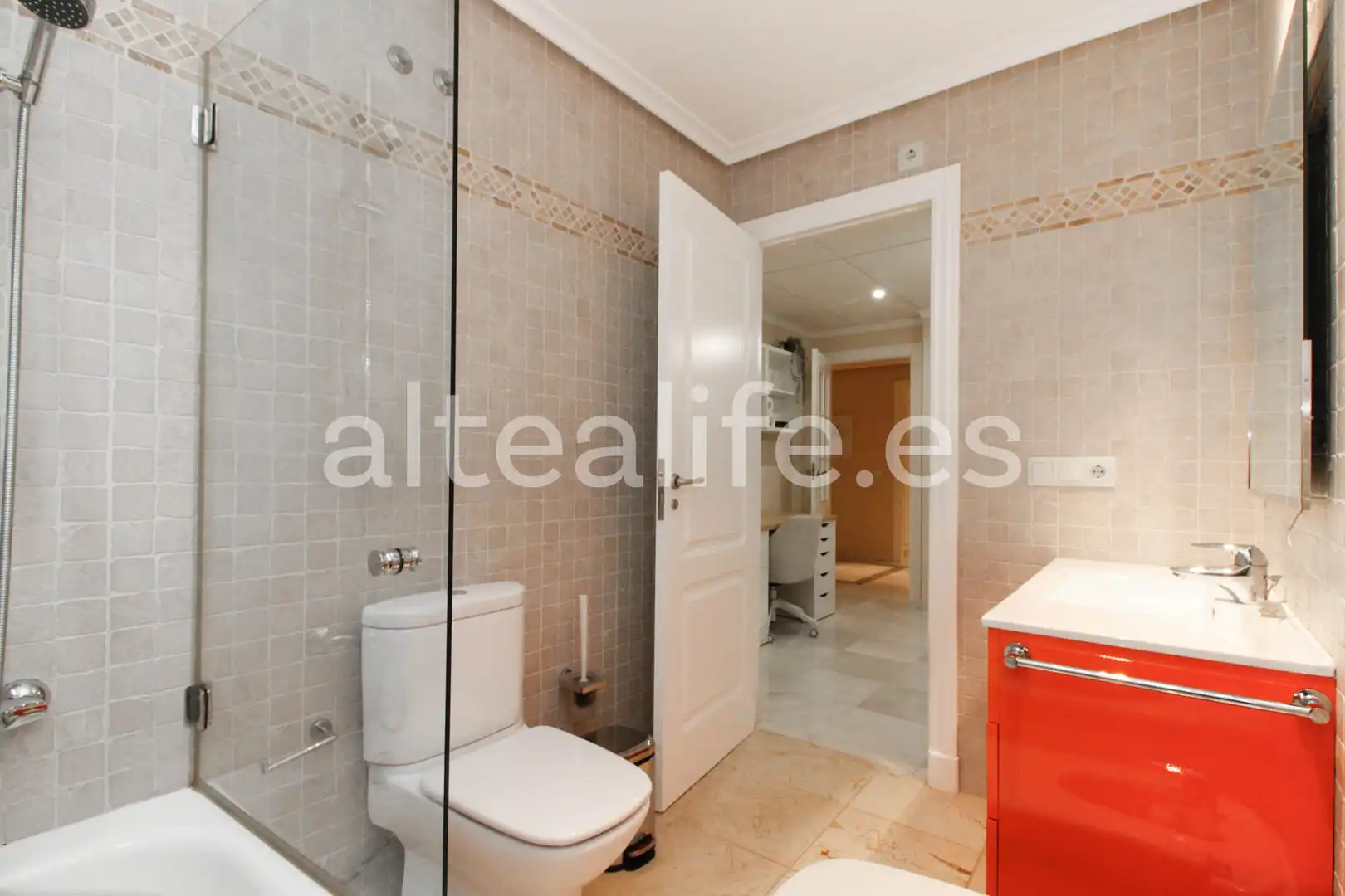 Baño de Apartamento en venta en Altea con Aire acondicionado, Calefacción y Jardín privado