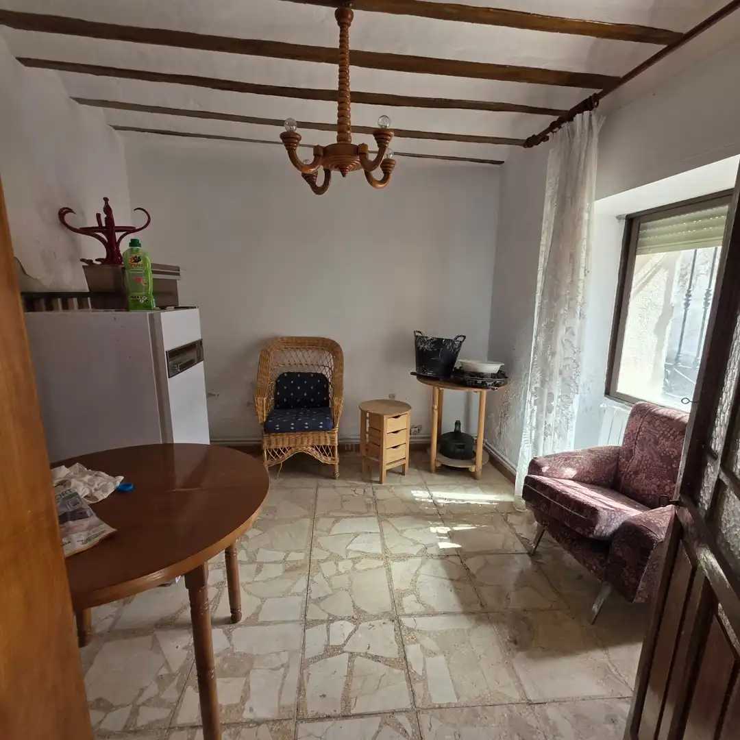 Sala d'estar de Casa adosada en venda en La Guardia amb Calefacció, Terrassa i Traster