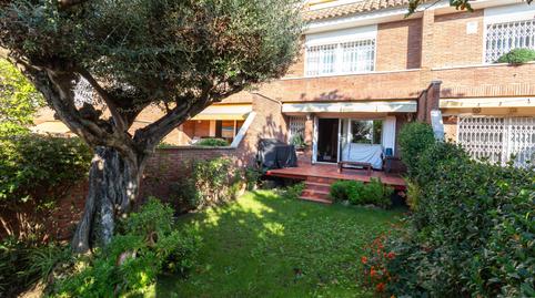 Foto 2 de Casa adosada en venda a Del Comte de Vilardaga, Roses - Castellbell, Sant Feliu de Llobregat