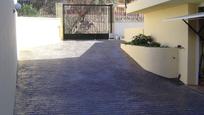 Vista exterior de Casa o xalet en venda en Rincón de la Victoria amb Aire condicionat, Calefacció i Jardí privat